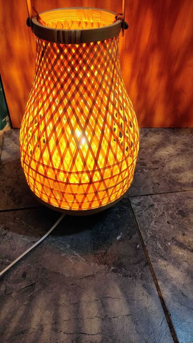 MISTERHULT
Lampa stołowa
