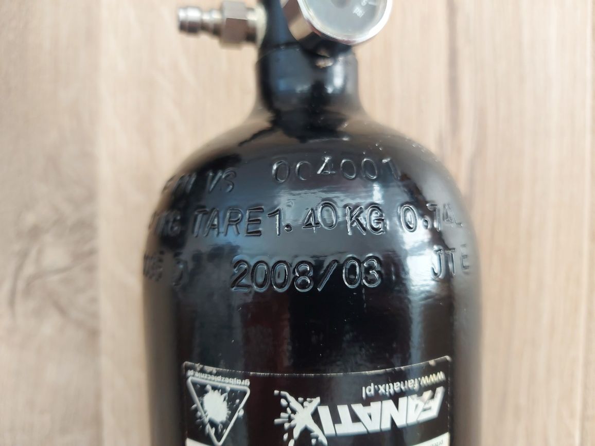 Butla powietrze 0,74l regulator ciśnienia P3 Paintball