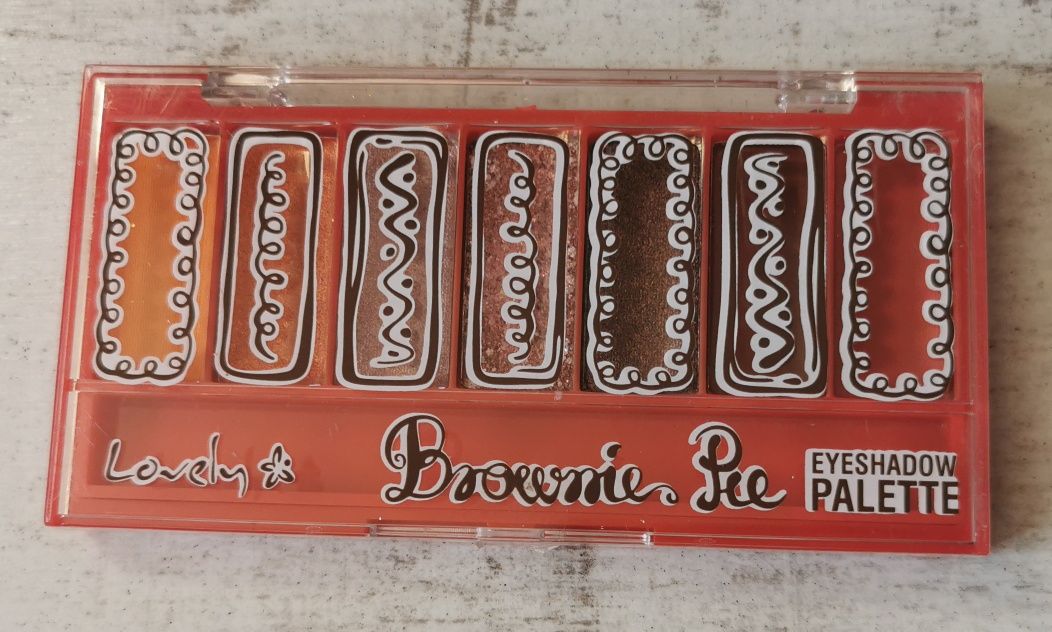 Lovely Brownie pie paletka cieni