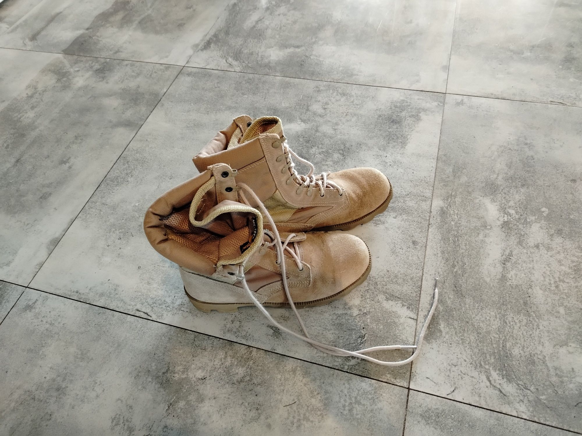 Buty trzewiki wojskowe letnie, pustynne. Mil - Tec, US Desert boots.