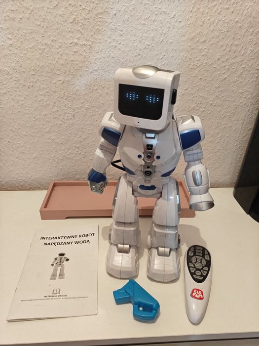 Interaktywny robot napędzany wodą z funkcją programowania