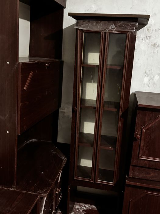 Продам все по 200 грн за штуку