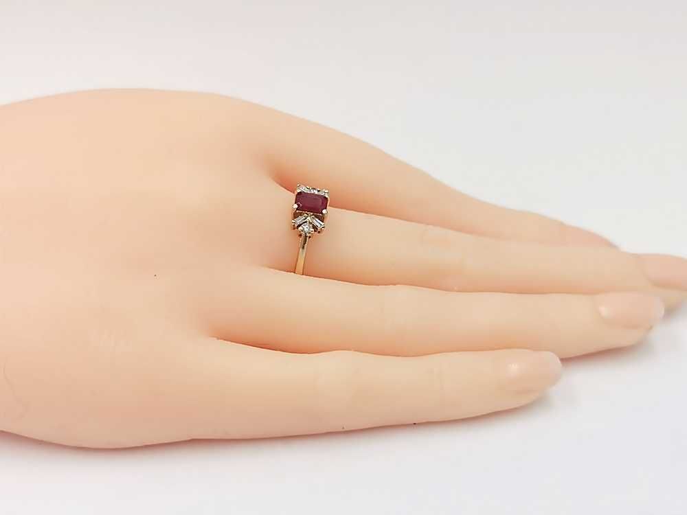 pierścionek złoto 14K 585 rubin 0,52 ct diamenty brylanty 2,90 g