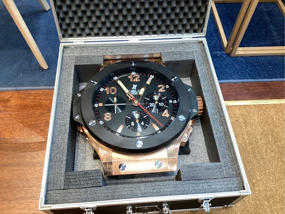 Zegar hublot na sciane