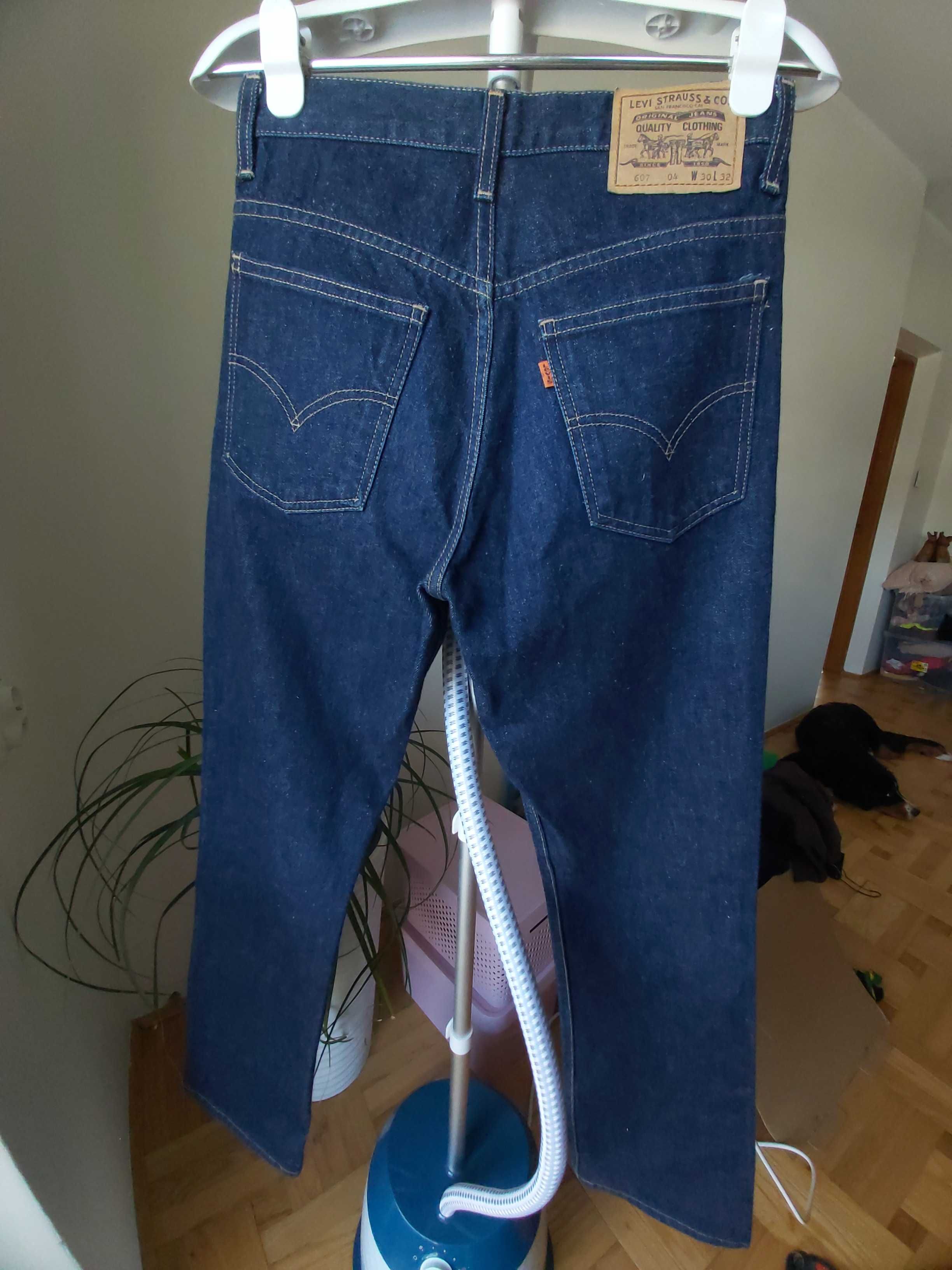Levi's 607 W 30 L32 Orange Tab
