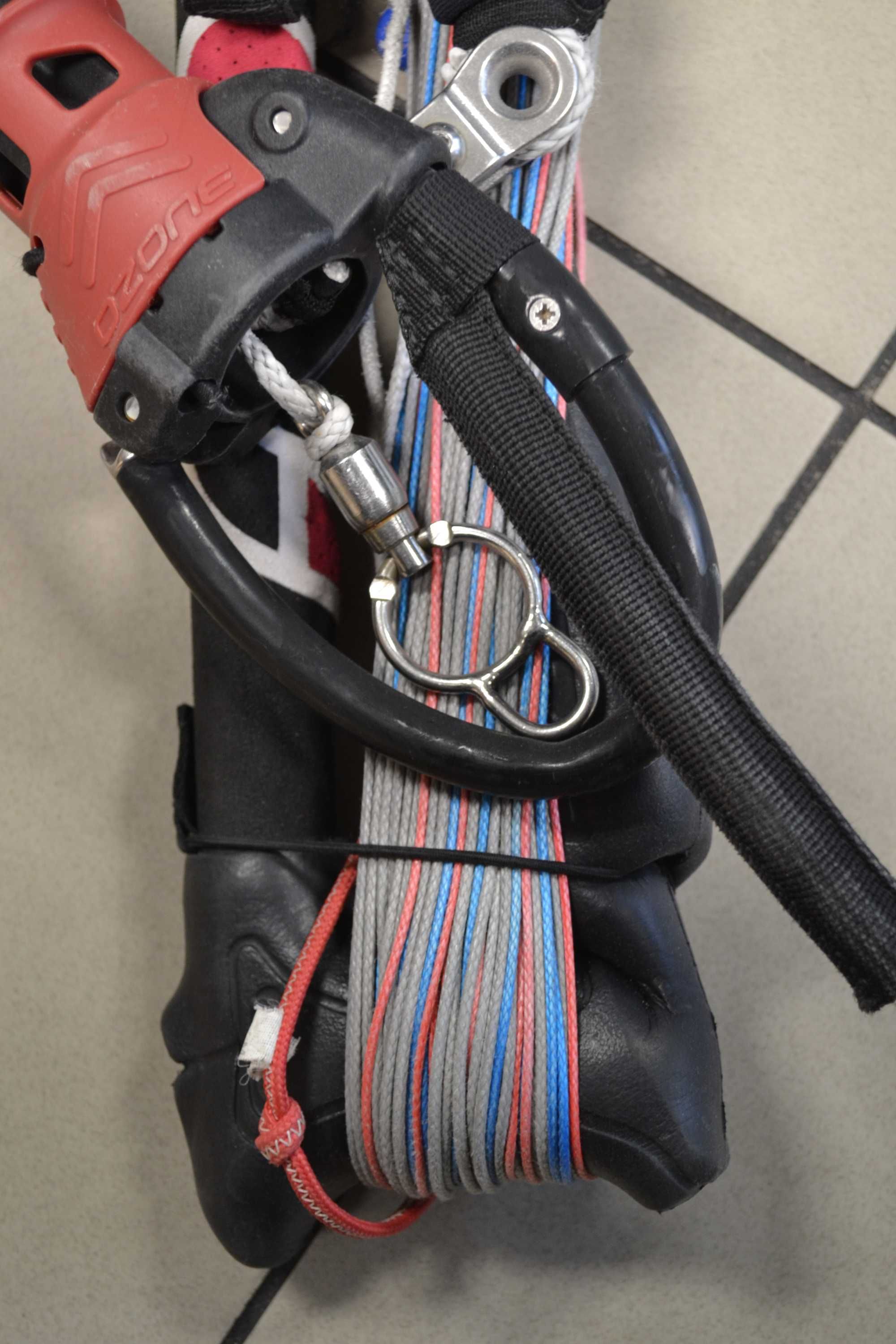 Latawiec Ozone Edge V8 13m2 + Bar