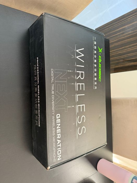 Vendo equipamento completo para som amplificador com 4 microfones sem