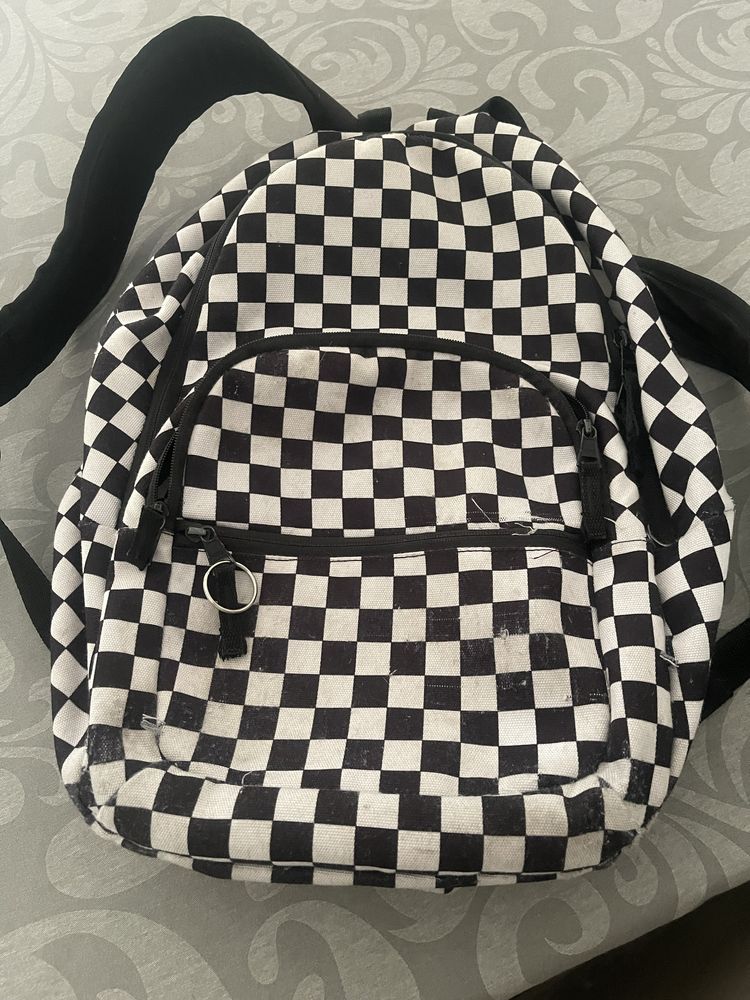Mochila vans com nastante uso