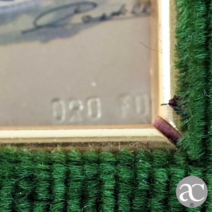 Quadro emoldurado em cromolitografia italiana, com folha de ouro