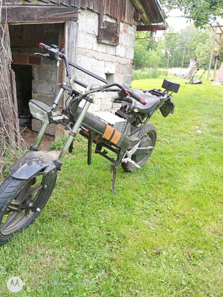 Mototykl elektryczny