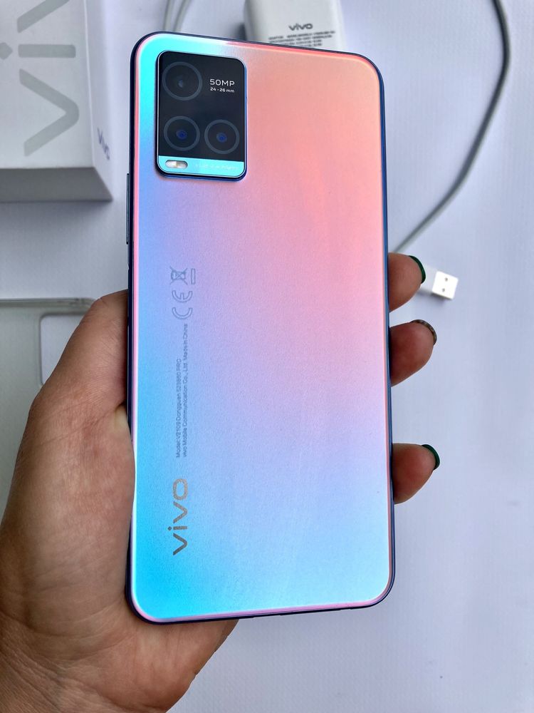 Vivo Y33S 8, стильний гаджет