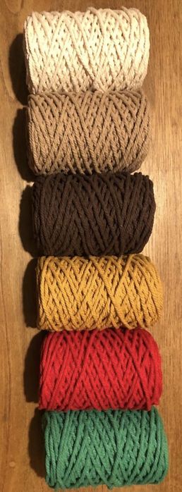 Fio mecrame 5mm , +_ 70 mt com 300 gr. Novo 3,50€