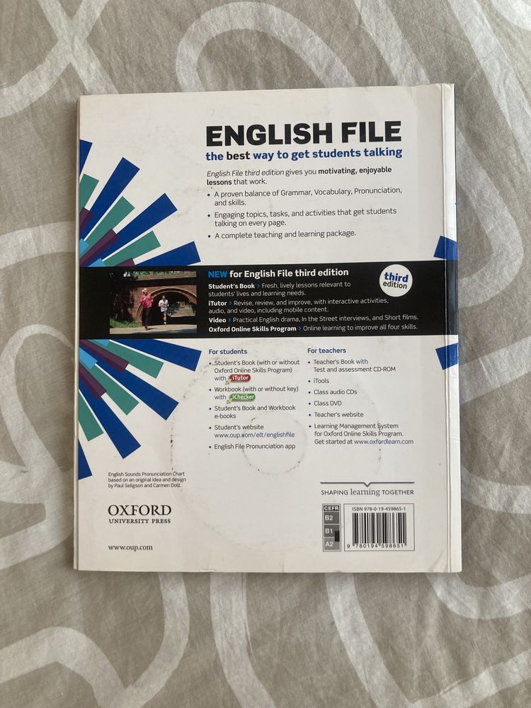 English File Third Edition Pre-intermediate Student’s Book