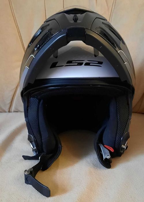 Motocyklowy kask szczękowy LS2 rozm. M