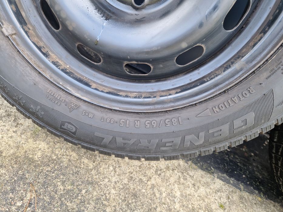 Opony zimowe 185/65 r15 felgi stalowe koła ford fiesta mk7 mk8