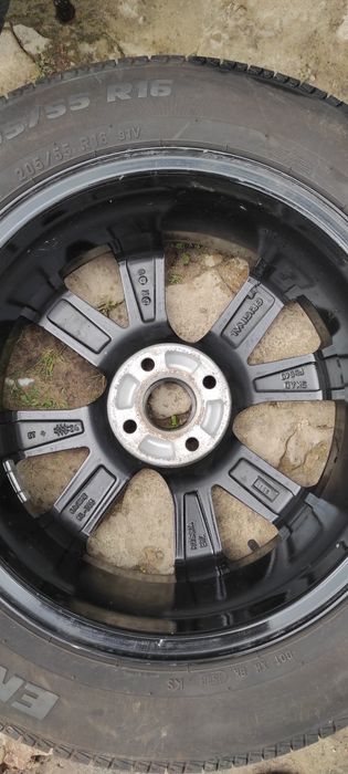 Продам два литі диски R16