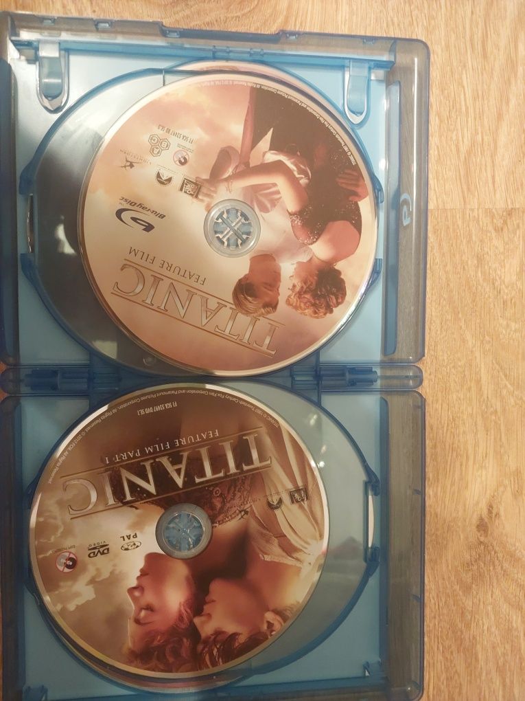 Titanic 3D 6x Bluray bez pl. Wydanie eng.