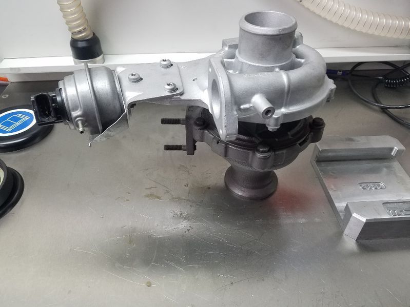 Turbina TurboSprężarka Alfa-Romeo Bravo Punto Idea Delta 1.6JTD 120 KM