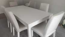 Mesa de jantar extensivel com 6 cadeiras