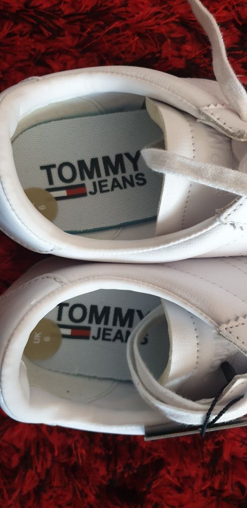 Buty sportowe, adidasy Tommy Jeans r 39.