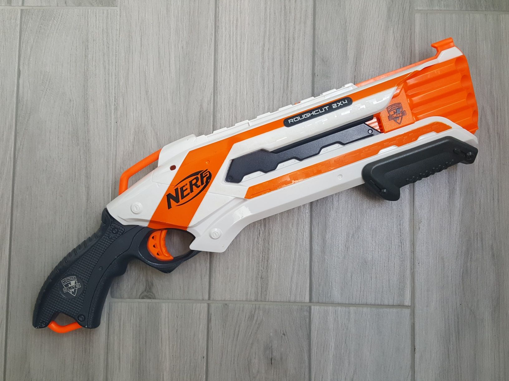 Nerf N-Strike Elite Rough Cut 2X4 Blaster