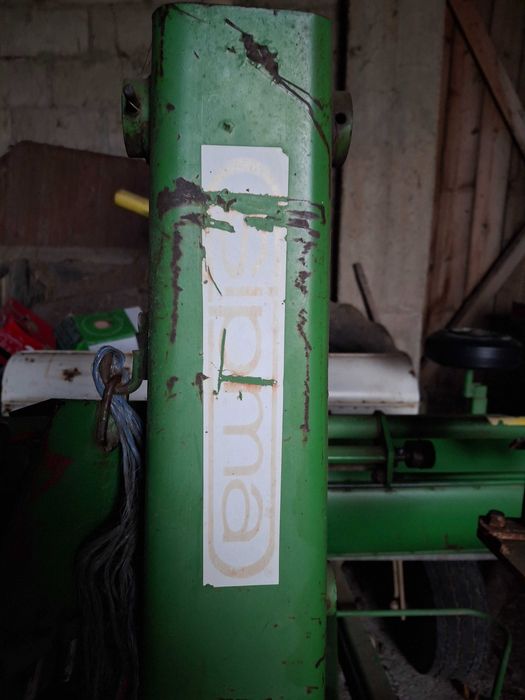 Owijarka samozaładowcza