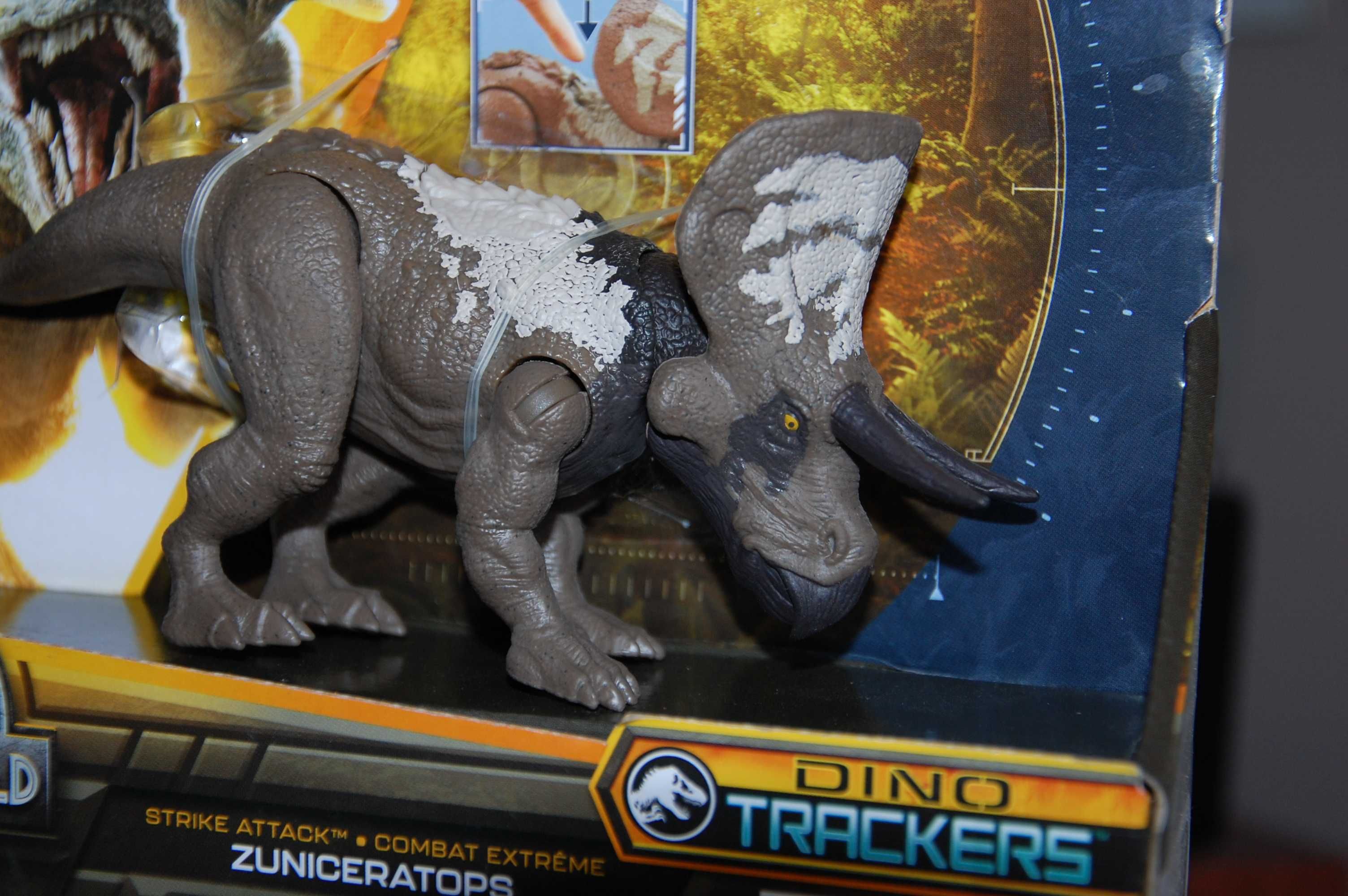 nowa zabawka dinozaur