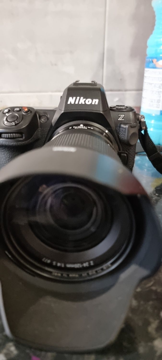 Máquina nikon z8