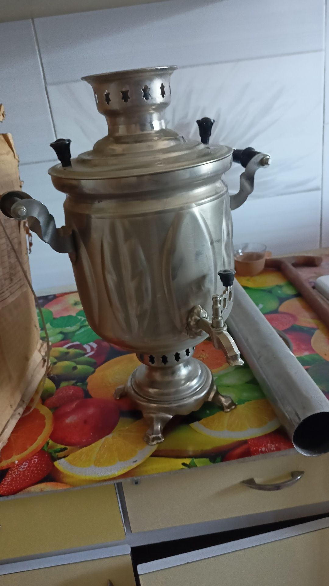 Самовар жаровий, Туда, новий, в коропці