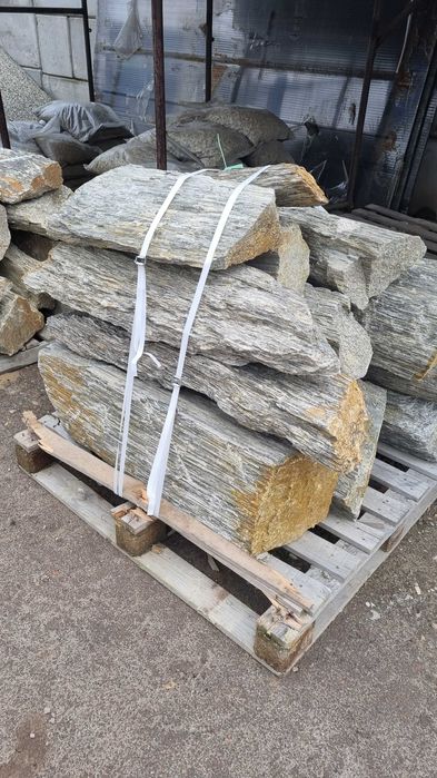 Kora kamienna gnejs szpilki bryły frakcji 600 -1200 kamień ozdobny