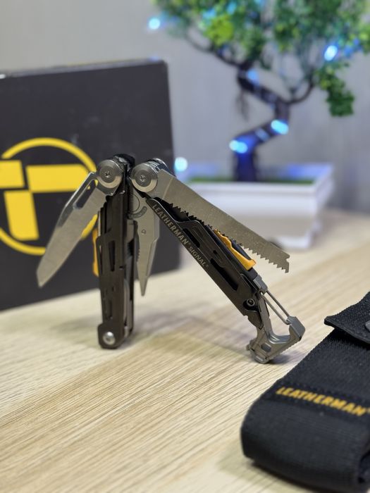 Leatherman Signal  мультитул edc