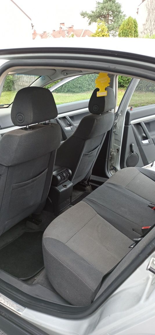 Sprzedam Opel Vectra C 2.2 LPG 147KM * Xenony *