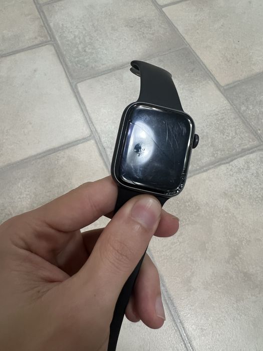 Apple Watch 5 44 mm!