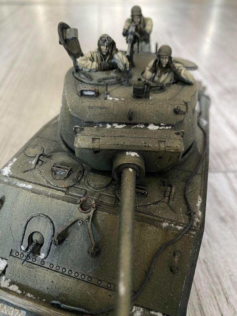 Sherman 1/35 gotowy, friulmodel