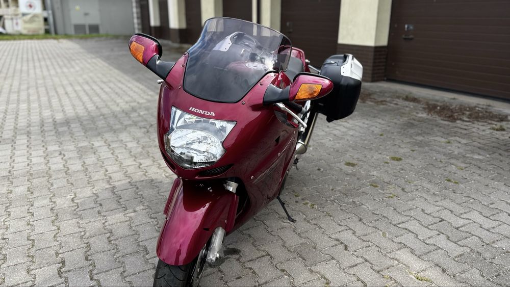 Honda Cbr 1100 XX Super Blackbird 1997 rok