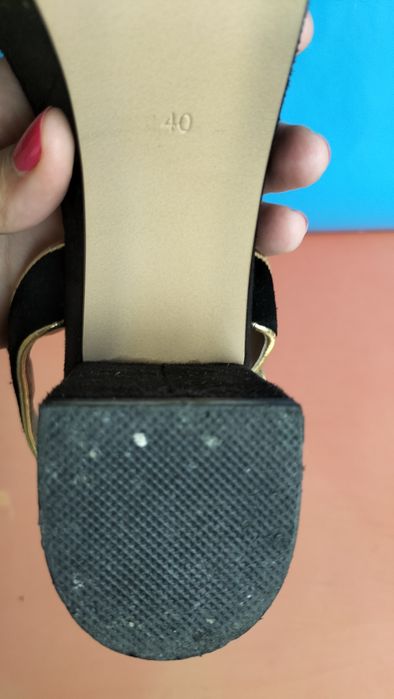 Sandálias de salto alto em pele genuína