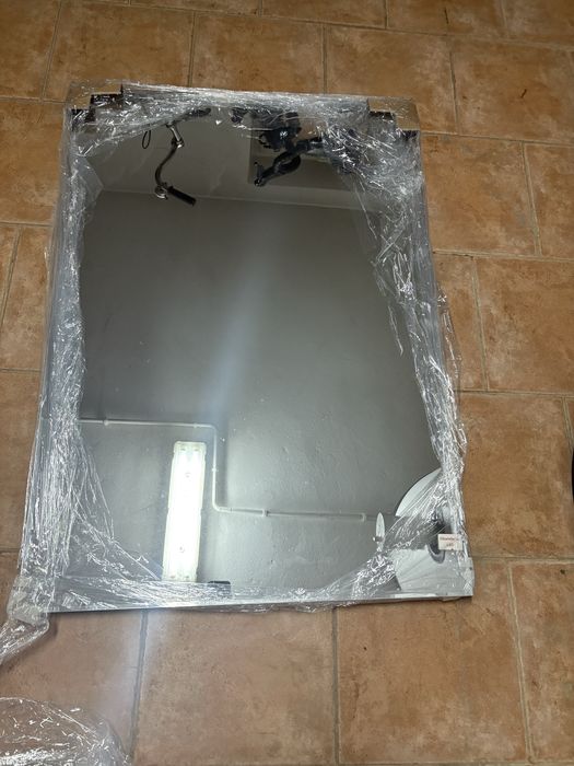 Lustro łazienkowe podświetlane 3D