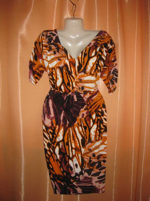 супер еластична зручна силуетна сукня в рубчик 18UK M&S великий розмір