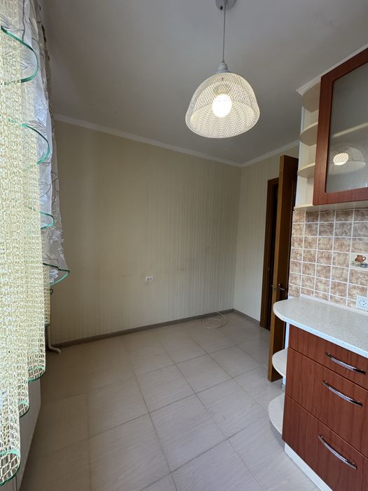 Оренда 1 кім рн Пацаєва , вул . Героїв України