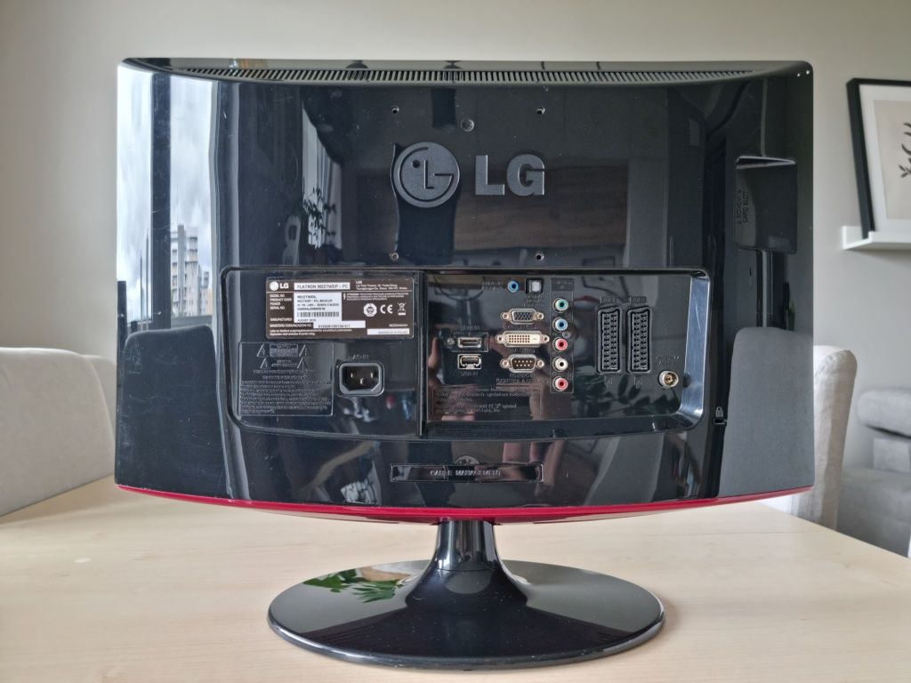 Monitor TV LG M227WDP