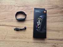 Xiaomi MiBand 7 używany plus dodatkowe paski.