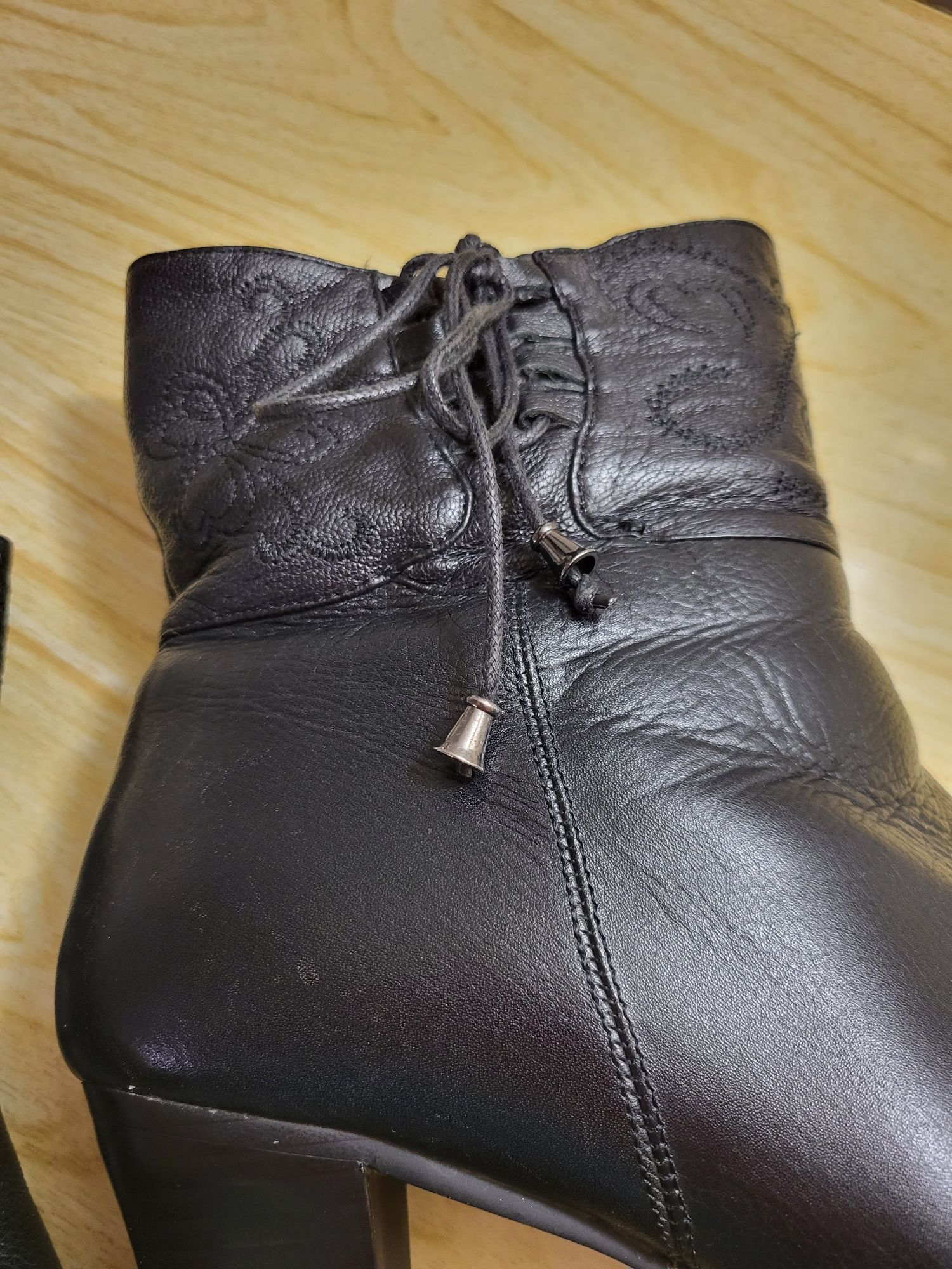 Полусапожки ботинки женские зимние, размер 40