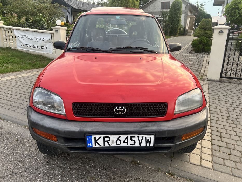 Toyota RAV-4 2,0 beznyna