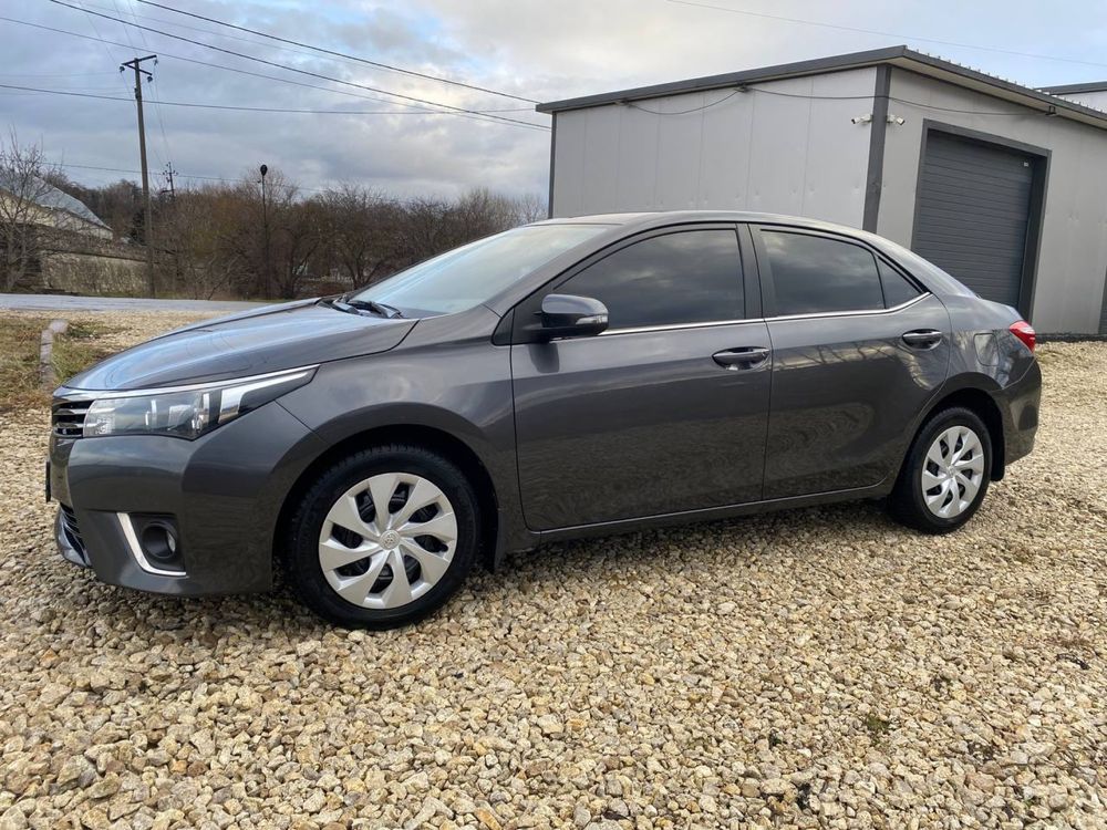 Toyota Corolla 2013 Газ/Бензин