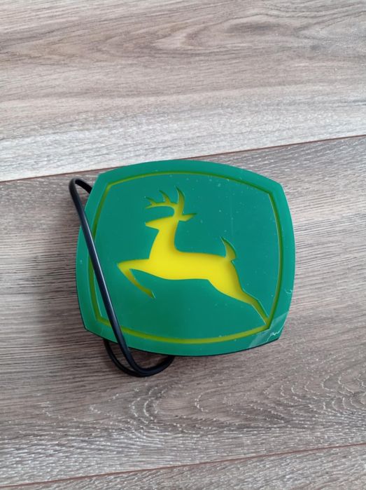 Podświetlany emblemat John Deere