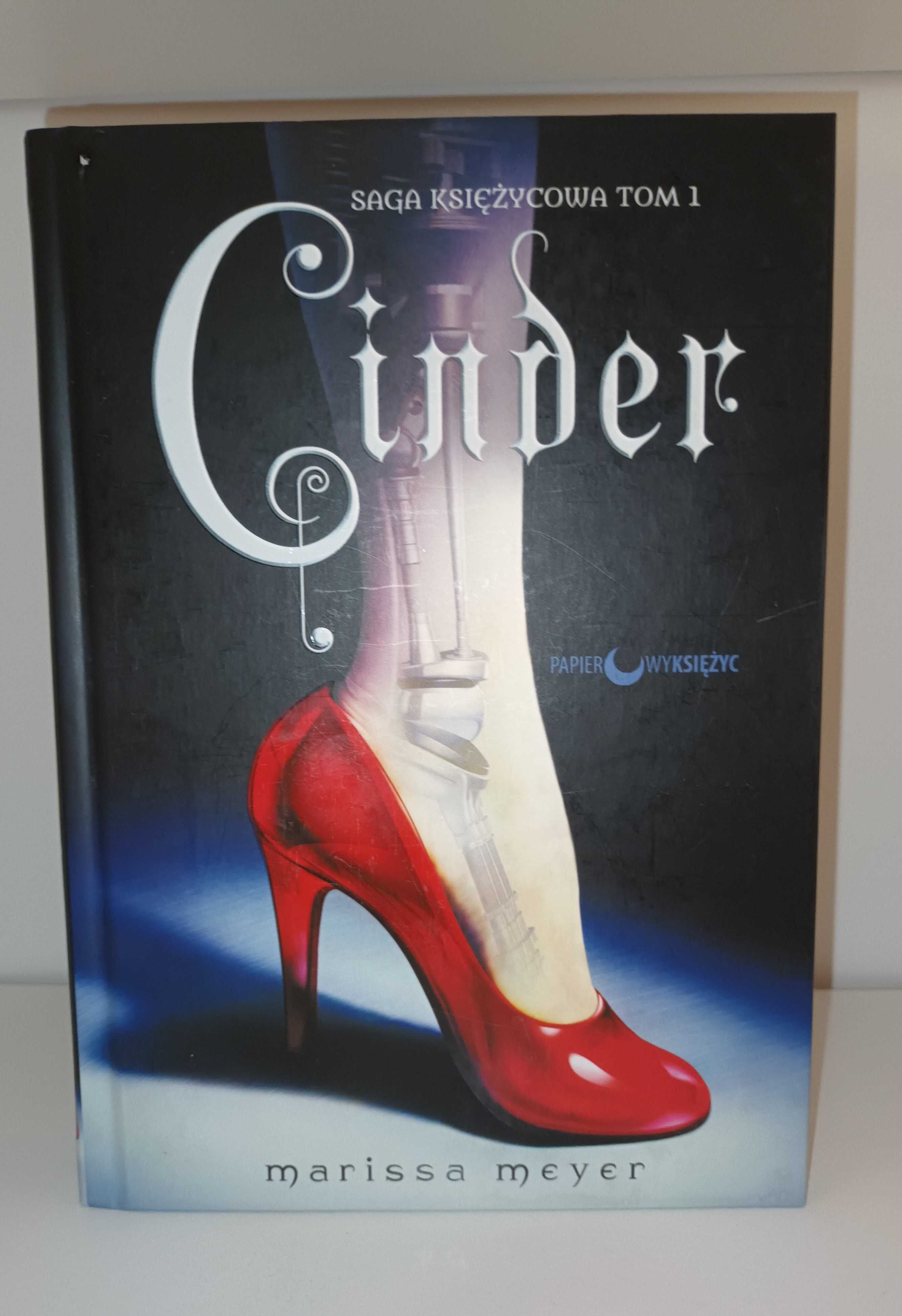 Cinder - Marissa Meyer, Saga księżycowa
