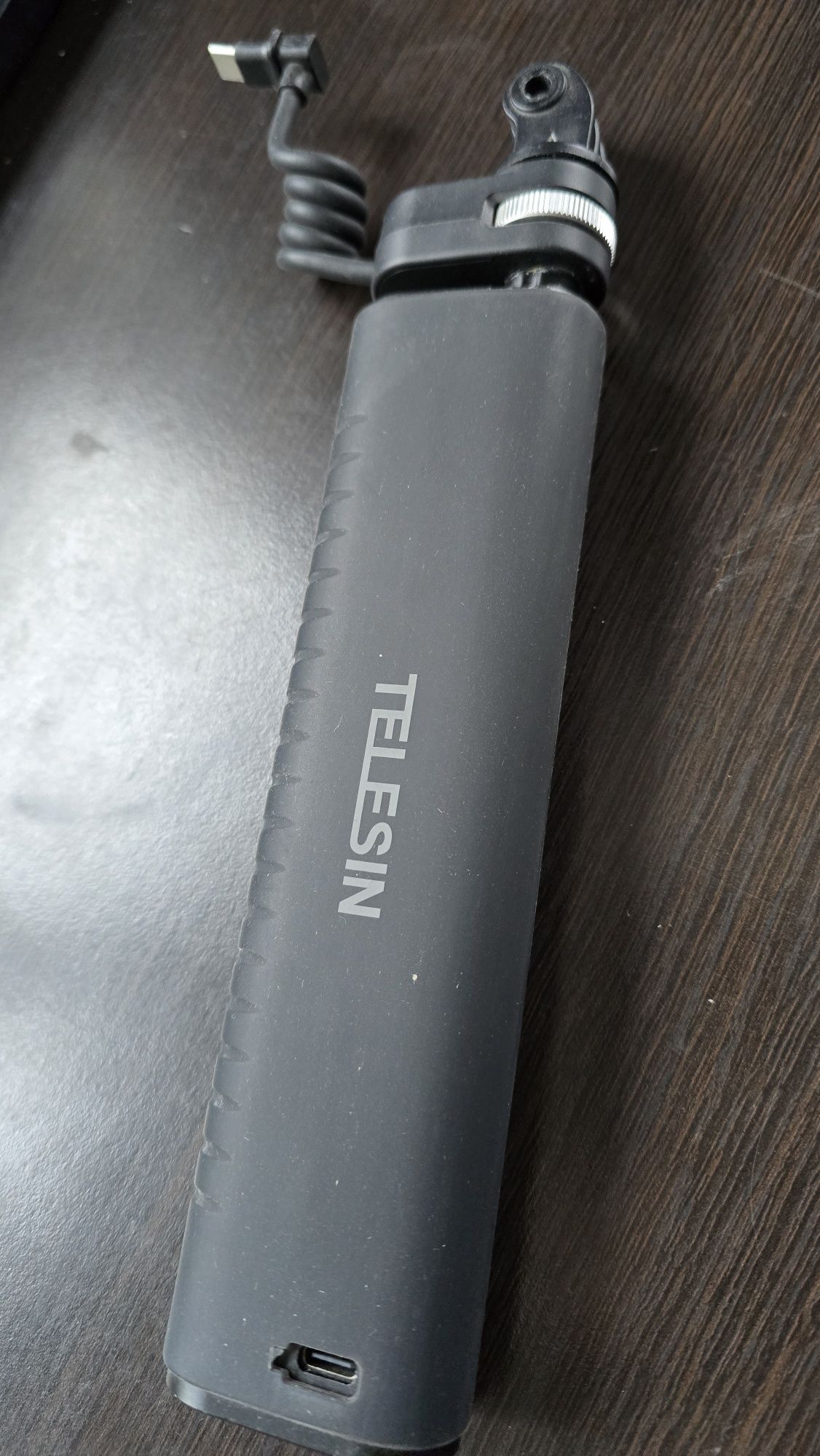 TELESIN - monopod z Powerbankiem jak nowy.