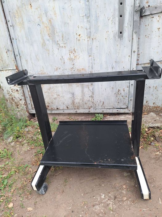 Столик сервисный, подставка под телевизор, кресло и стул