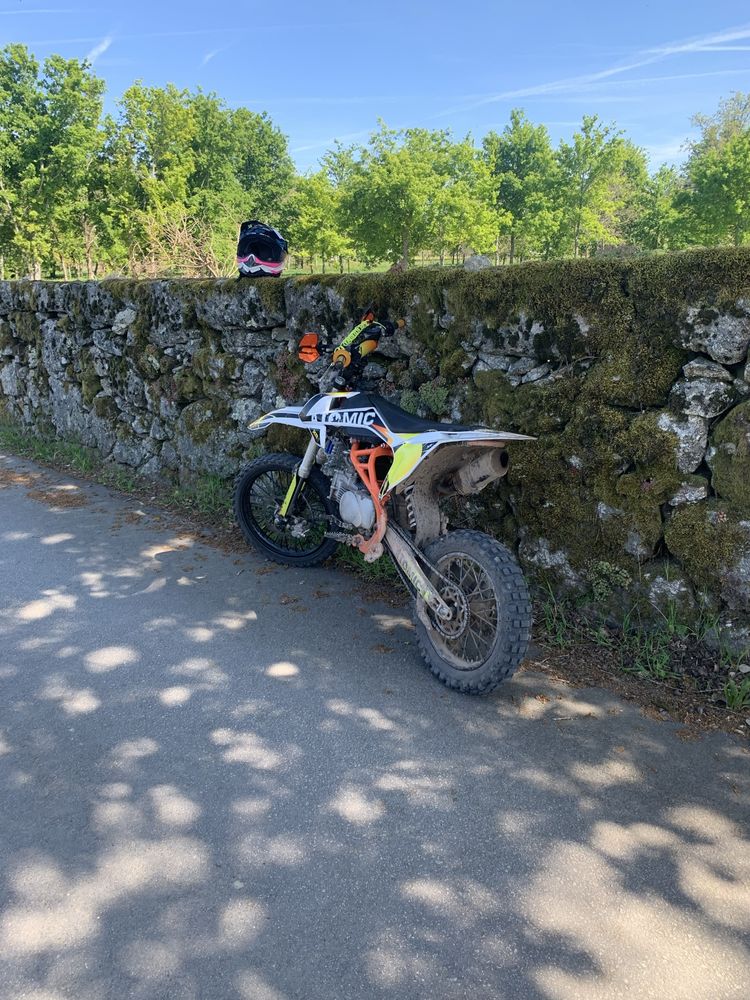 Vendo pit bike atomic yx160