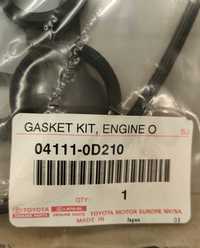 Zestaw uszczelek silnika Avensis II T25 1.6 benz. nr kat. 04111-0D210